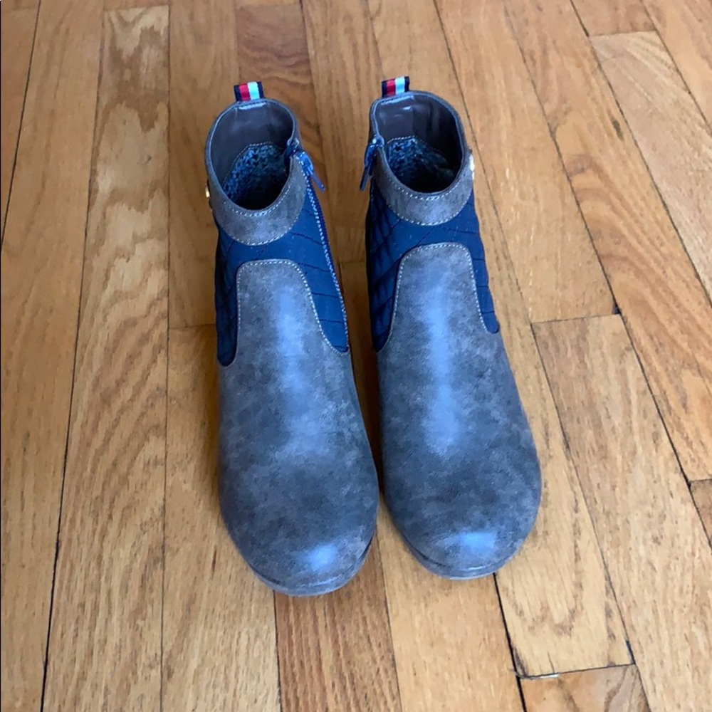 Booties - Picture 3 of 4